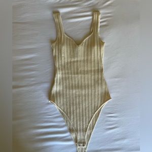 Forever21 Sweetheart Neckline Bodysuit